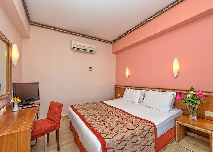 Готель Royal Atlantis 4*