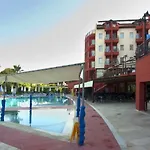 فندق Royal Atlantis 4*