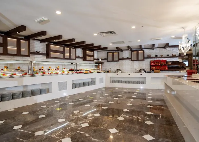 Royal Atlantis Hotel