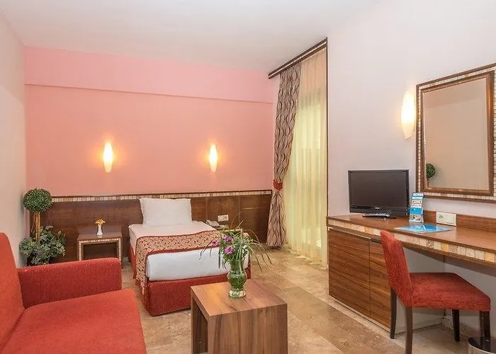 Royal Atlantis Hotel