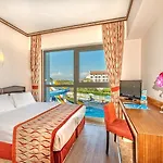 Royal Atlantis Ξενοδοχείο 4*