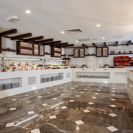 Royal Atlantis Hotel