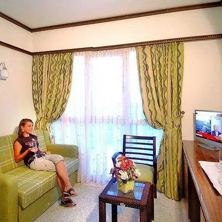 Royal Atlantis Hotel