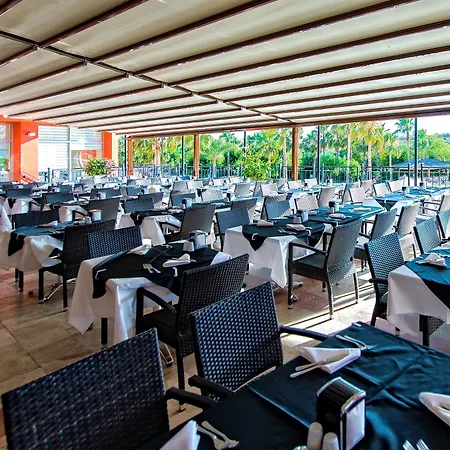 Royal Atlantis Hotel