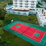 Royal Atlantis Отель 4*