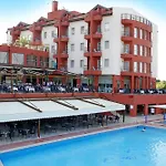 Отель Royal Atlantis