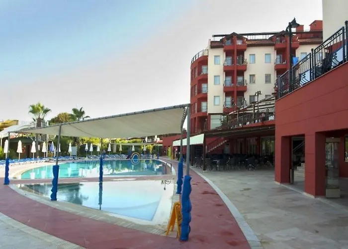 فندق Royal Atlantis 4*